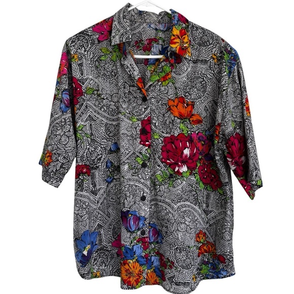 Black and Red Casual Button Down Shirt with Traditional Collar - Picture 1 of 7